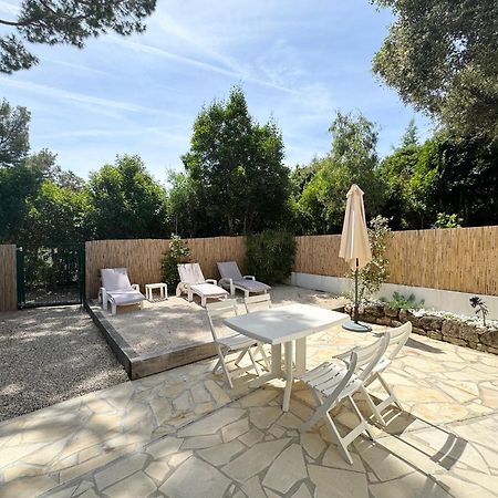 Appartement 1Ch Avec Terrasse Et Jardinet A 400M De La Plage كافالير سور مير المظهر الخارجي الصورة