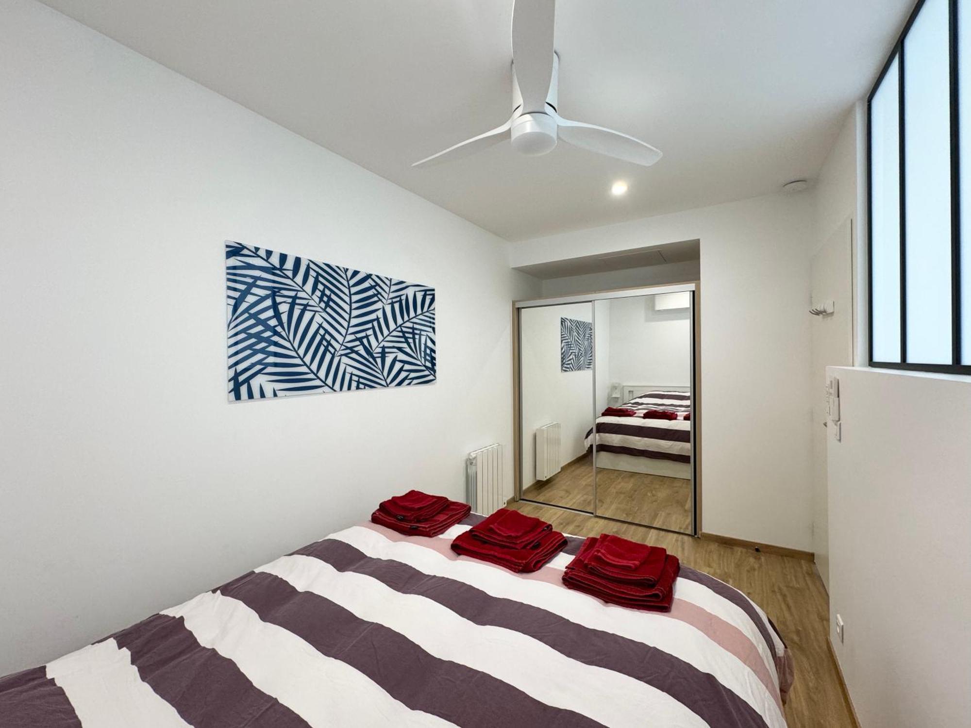 Appartement 1Ch Avec Terrasse Et Jardinet A 400M De La Plage كافالير سور مير المظهر الخارجي الصورة